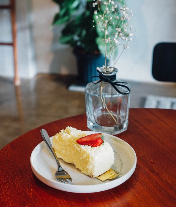 flagwhite-double-cheesecake