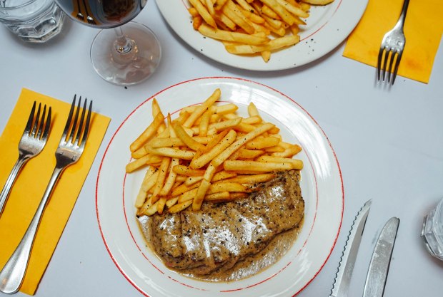L'Entrecôte-duxton-hill-trimmed-entrecote-steak